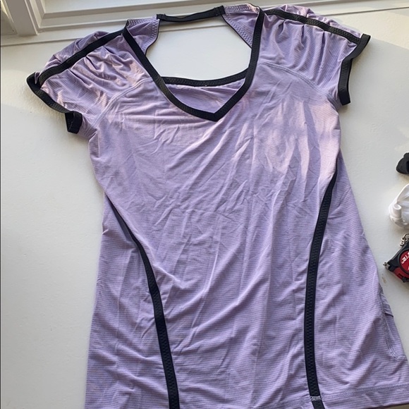 LULULEMON S/S lavender top with ruffle detail - Picture 4 of 8